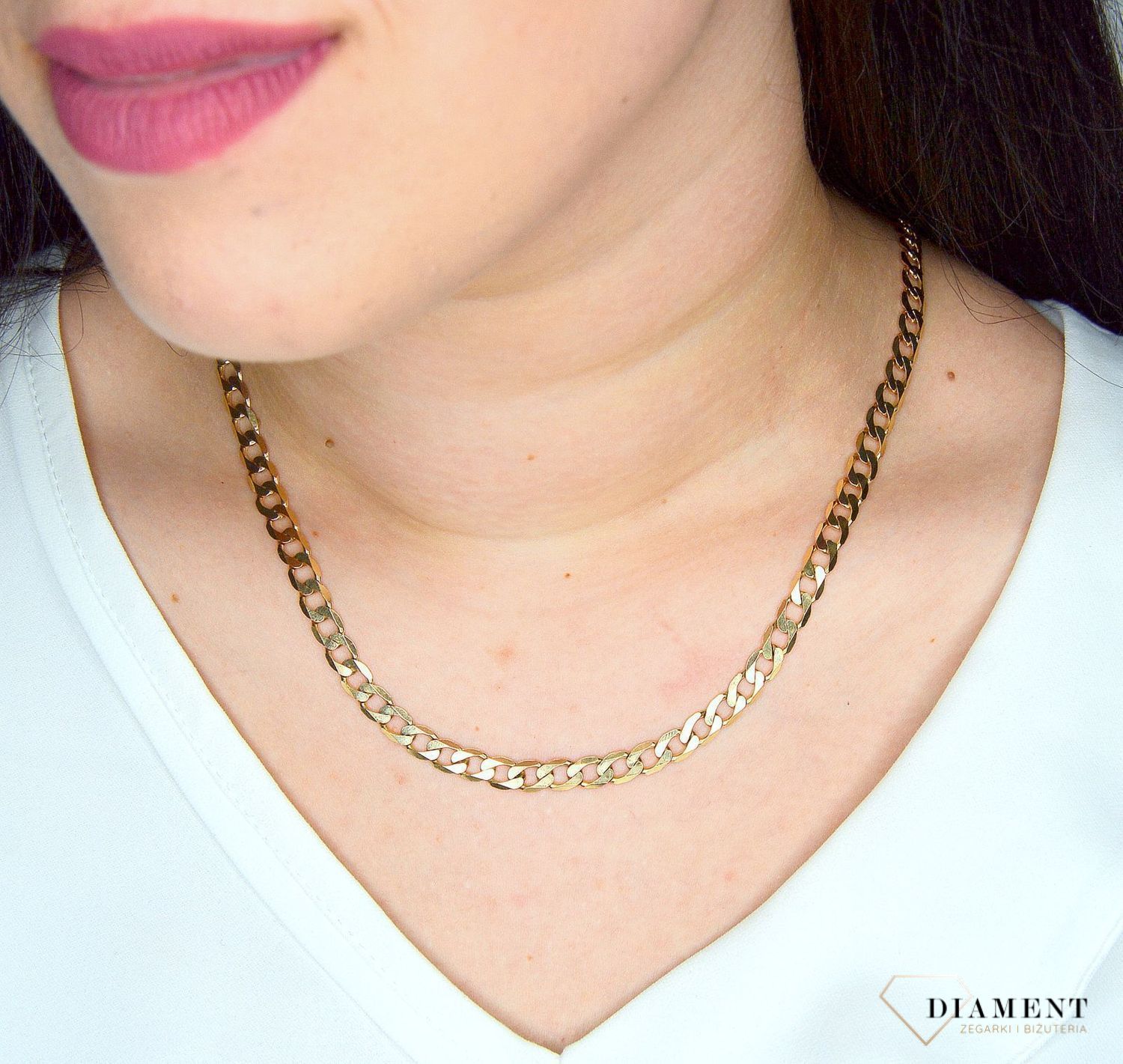 Złoty łańcuszek 333 pancerka 7 mm DIA-LAN-3165-333 7mm. Klasyczny i uniwersalny łańcuszek o splocie pancerki, wykonany z żółtego złota próby 333 (2).jpg